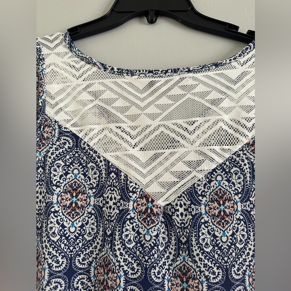 Paper moon pink blue lace back geometric tank top size medium petite - Picture 3 of 8